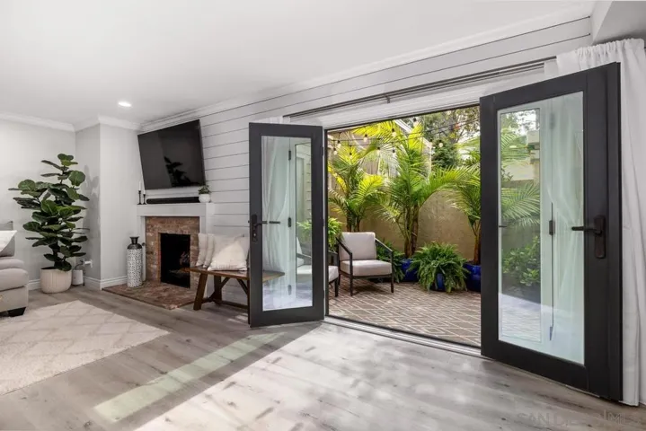 5223 Caminito Jubilo, San Diego, California 92108