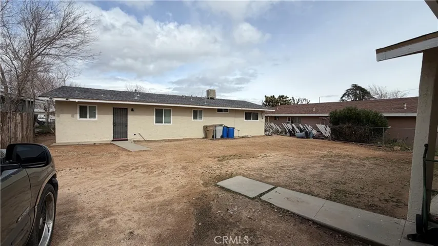 YARD BETWEEN BOTH UNITS