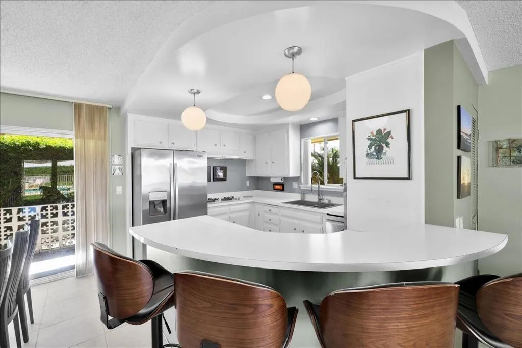 Kitchen with Bar