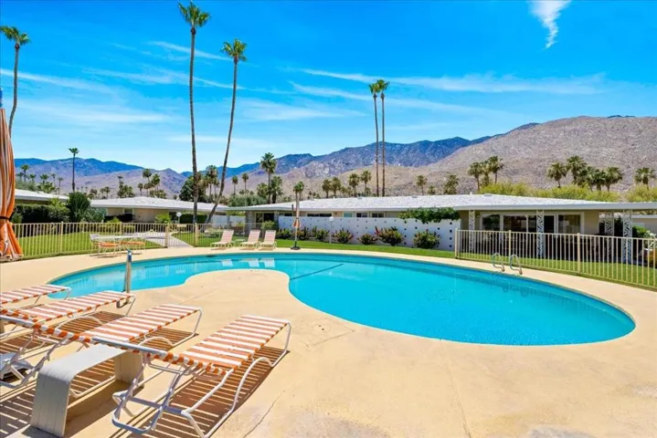 Community Pool (1 of 3 pools)