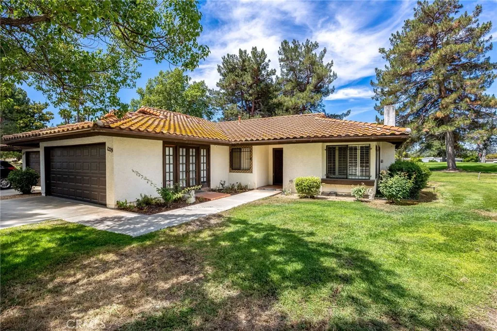 1229 Seven Hills