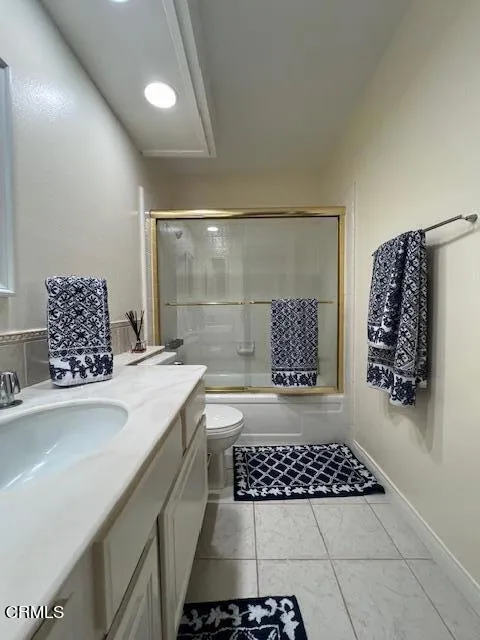 43)Guest bath 2