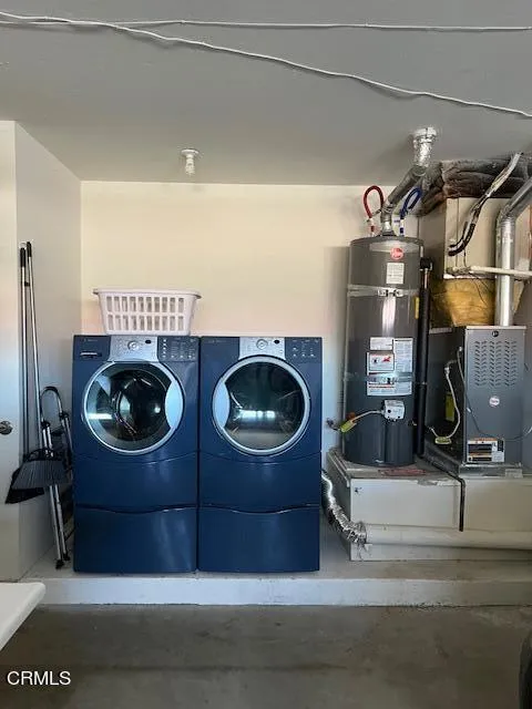 69)Laundry In Garage