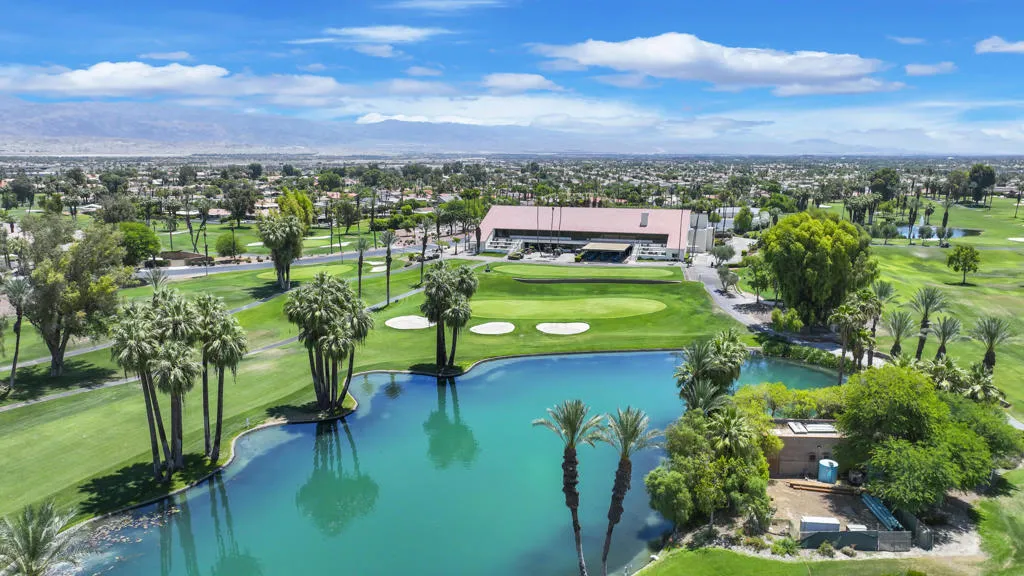 Country Club