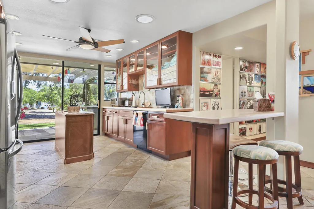 Kitchen & Snackbar