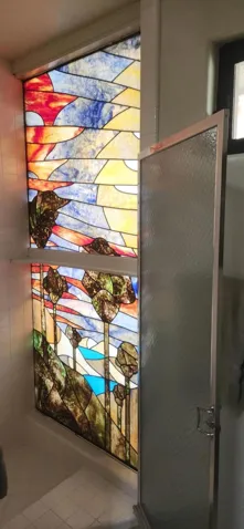 3/4 bath Stainglass wall