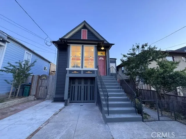 2260 Buena Vista, Alameda, California 94501