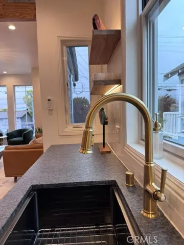 2260 Buena Vista, Alameda, California 94501