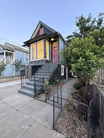 2260 Buena Vista, Alameda, California 94501