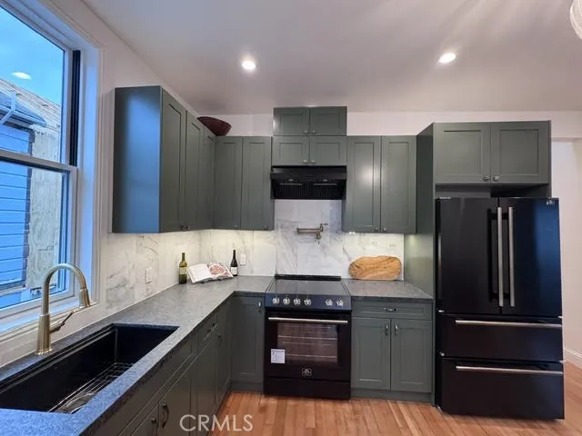 2260 Buena Vista, Alameda, California 94501