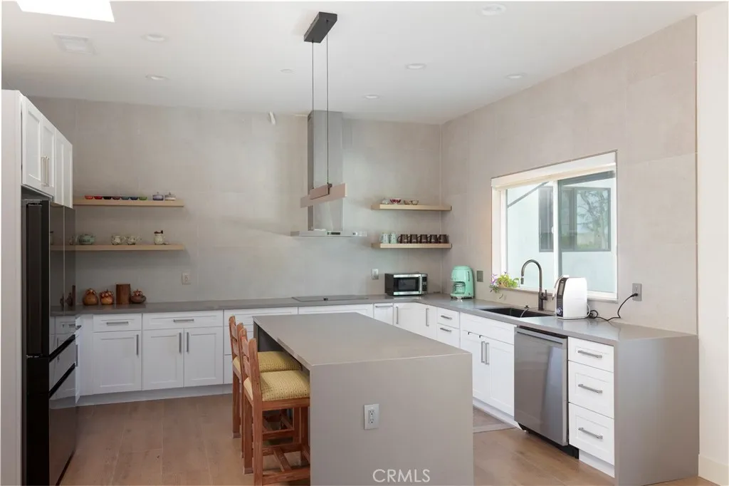 Guest House kitchen
