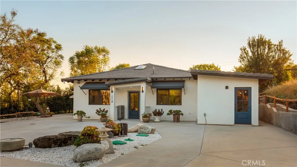 Newly Constructed 2 bedroom 2 bath guest house
