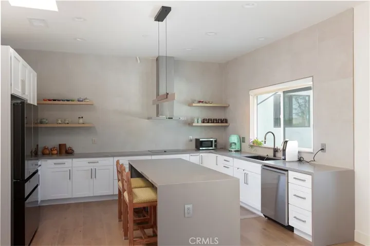 Guest House kitchen
