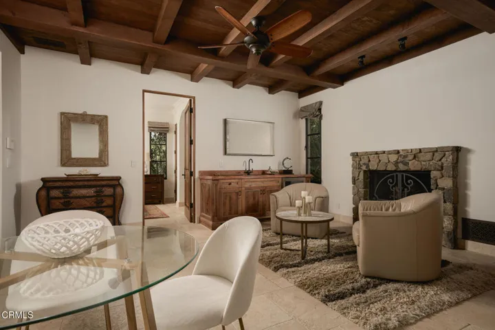 Guest House - Living Area