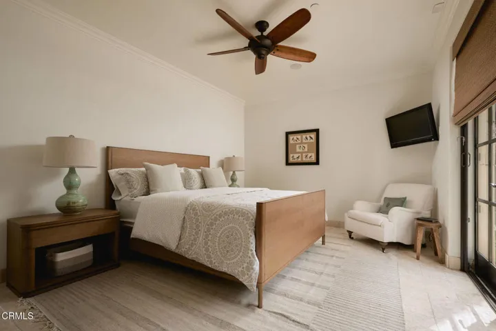 Guest Bedroom 6