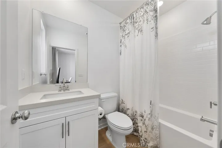 Bedroom 2- en-suite bathroom