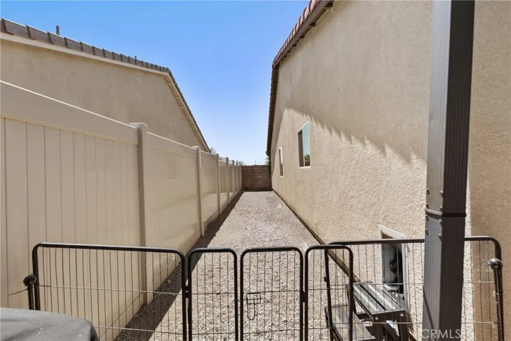 1234 Universal Way, Hemet, California 92543