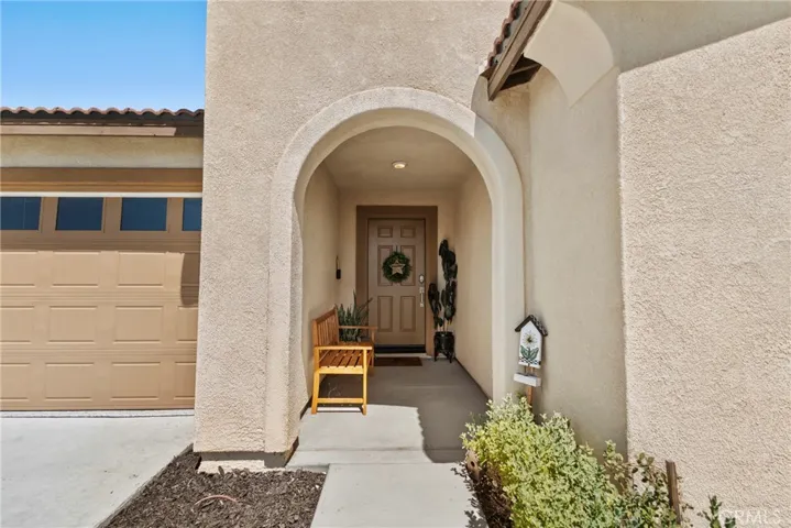 1234 Universal Way, Hemet, California 92543