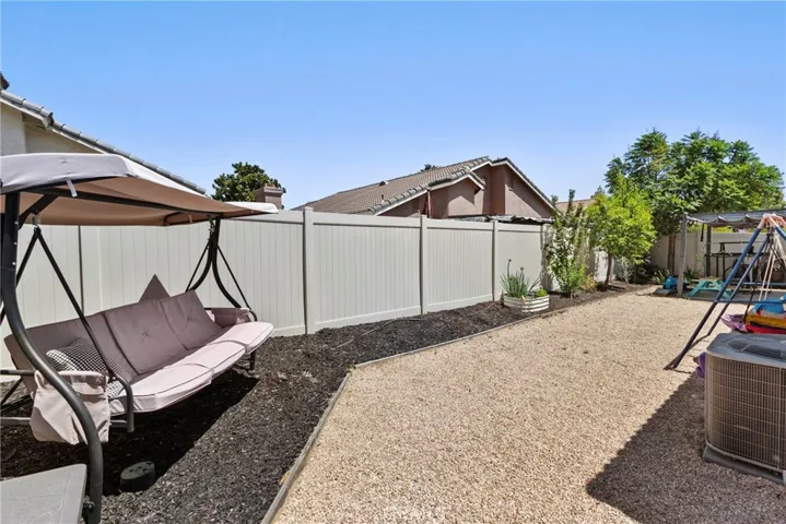 1234 Universal Way, Hemet, California 92543
