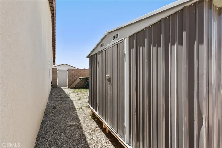 1234 Universal Way, Hemet, California 92543