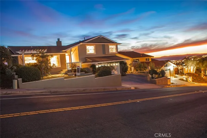 4009 Calle Bienvenido, San Clemente, California 92673
