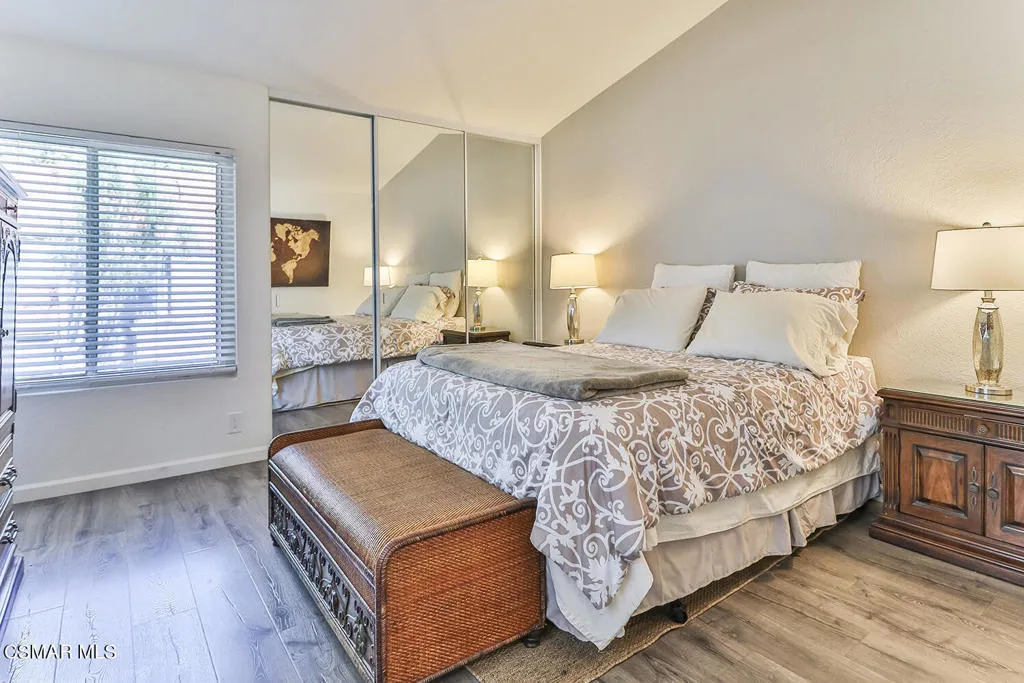 kMain Bedroom Suite1