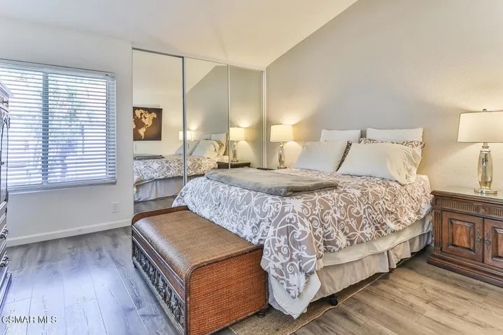 kMain Bedroom Suite1