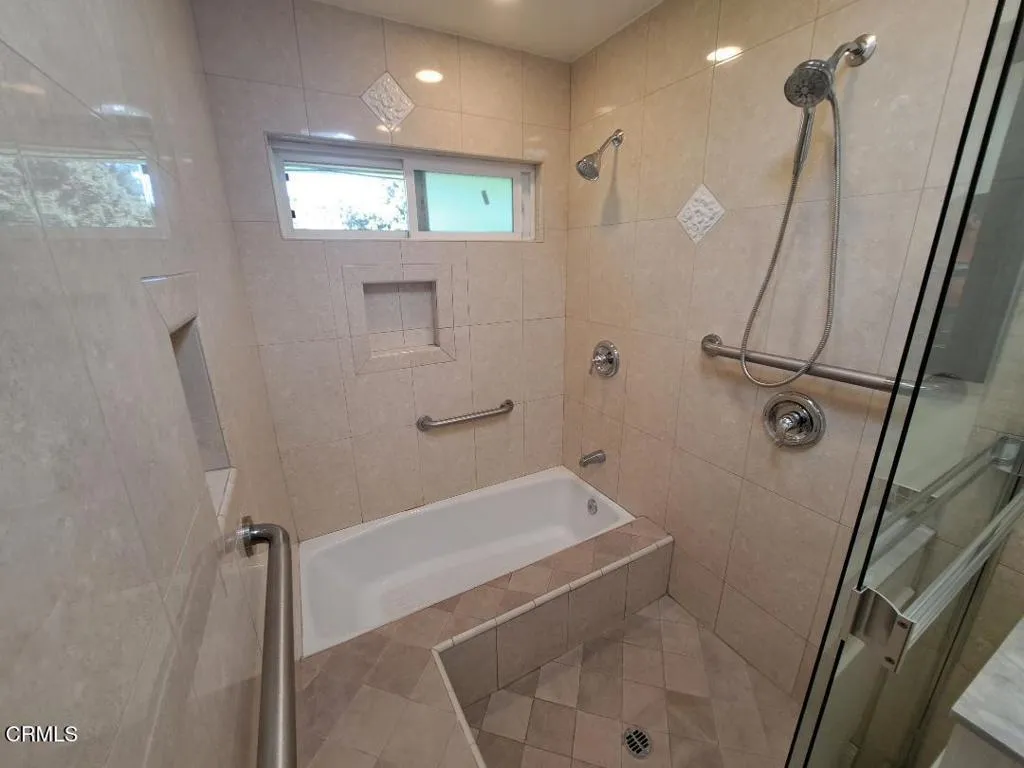 9 bath 2