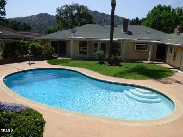 12 pool