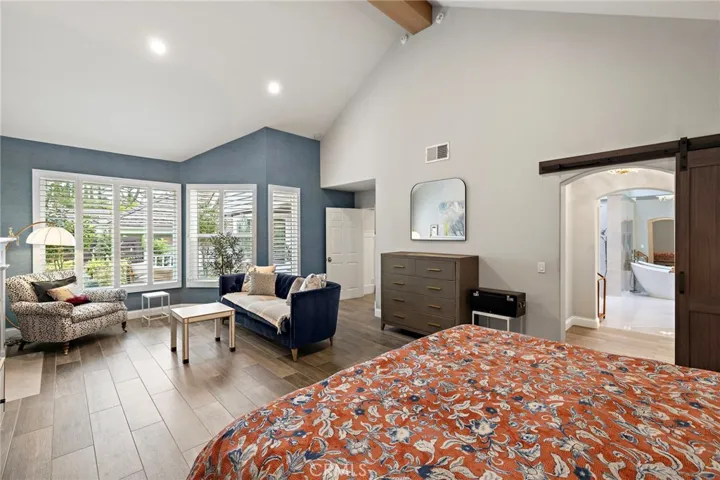 5 Northampton Court, Newport Beach, California 92660