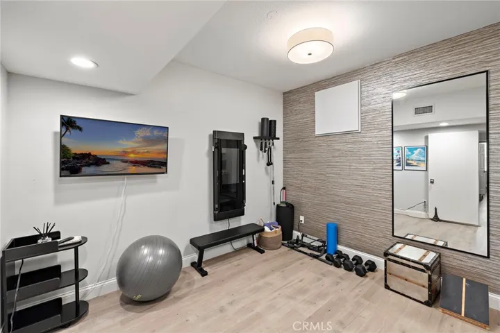 5 Northampton Court, Newport Beach, California 92660