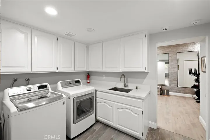 5 Northampton Court, Newport Beach, California 92660