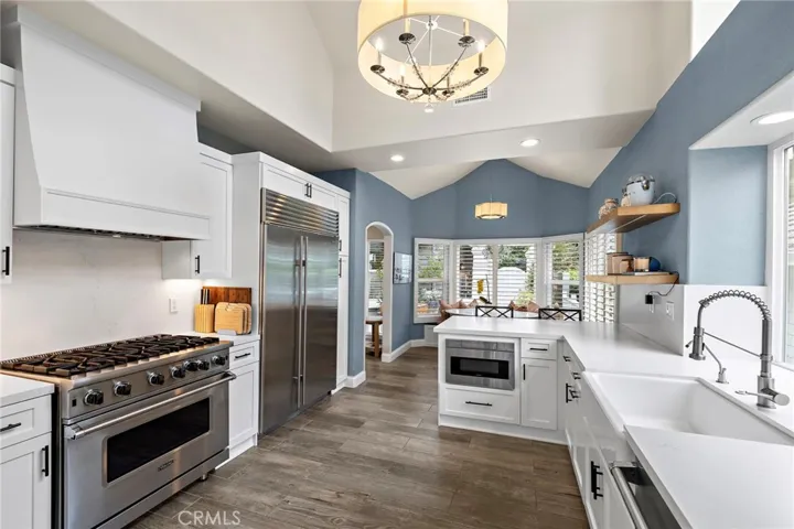 5 Northampton Court, Newport Beach, California 92660