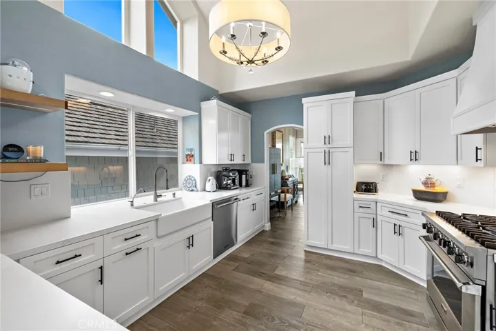 5 Northampton Court, Newport Beach, California 92660