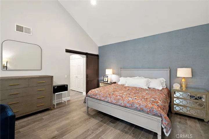 5 Northampton Court, Newport Beach, California 92660