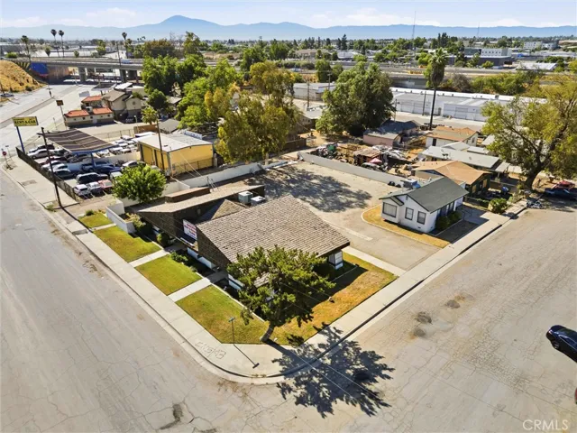 931 26th, Bakersfield, California 93301