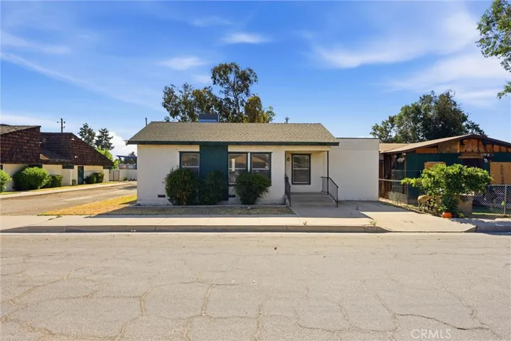 931 26th, Bakersfield, California 93301