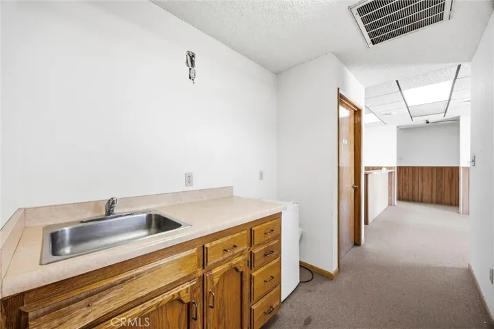 931 26th, Bakersfield, California 93301