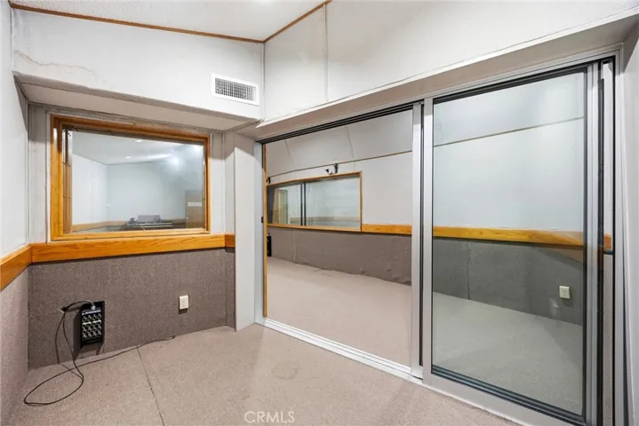 931 26th, Bakersfield, California 93301