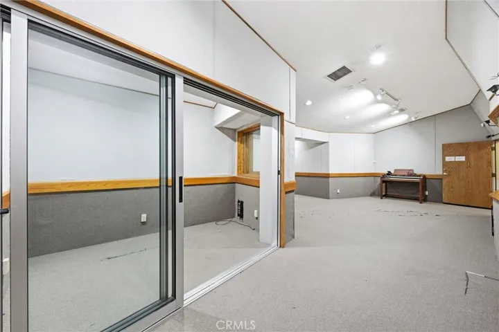931 26th, Bakersfield, California 93301