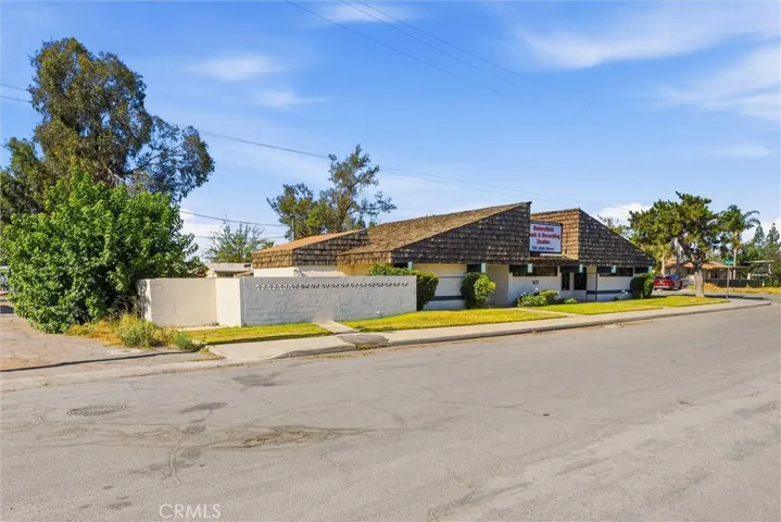 931 26th, Bakersfield, California 93301