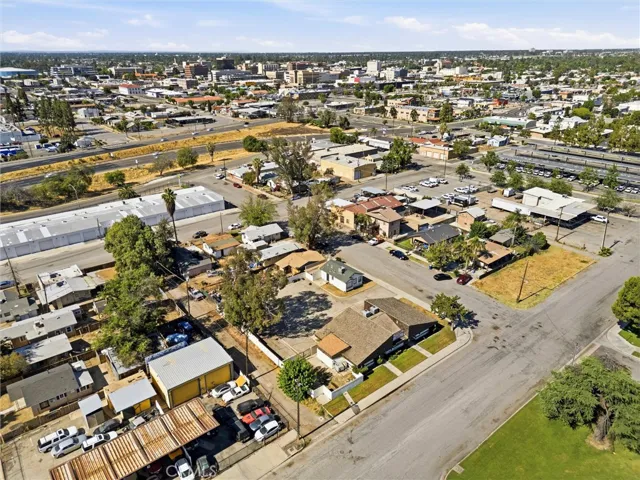 931 26th, Bakersfield, California 93301