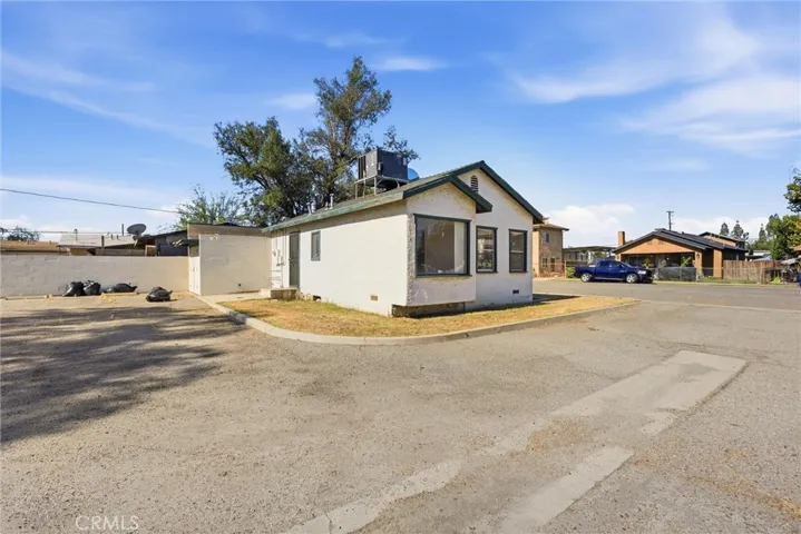 931 26th, Bakersfield, California 93301