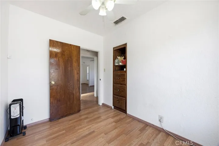 931 26th, Bakersfield, California 93301