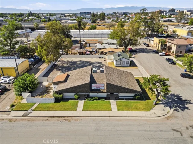 931 26th, Bakersfield, California 93301