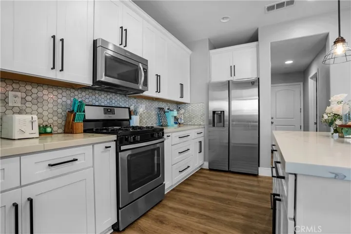 34900 Old Vine Court, Winchester, California 92596