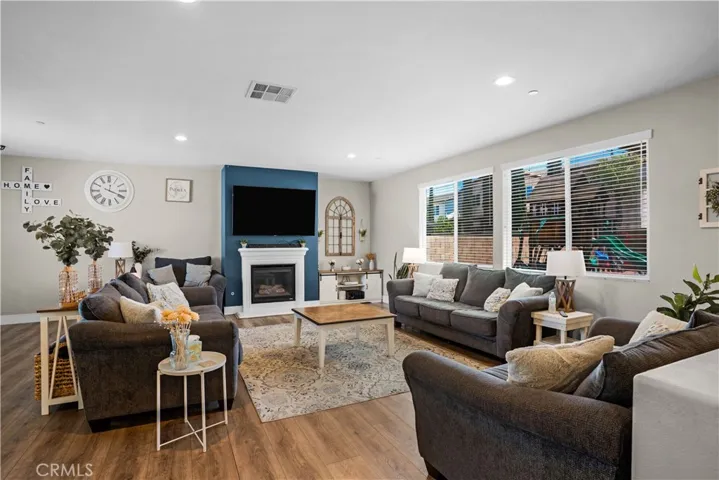34900 Old Vine Court, Winchester, California 92596
