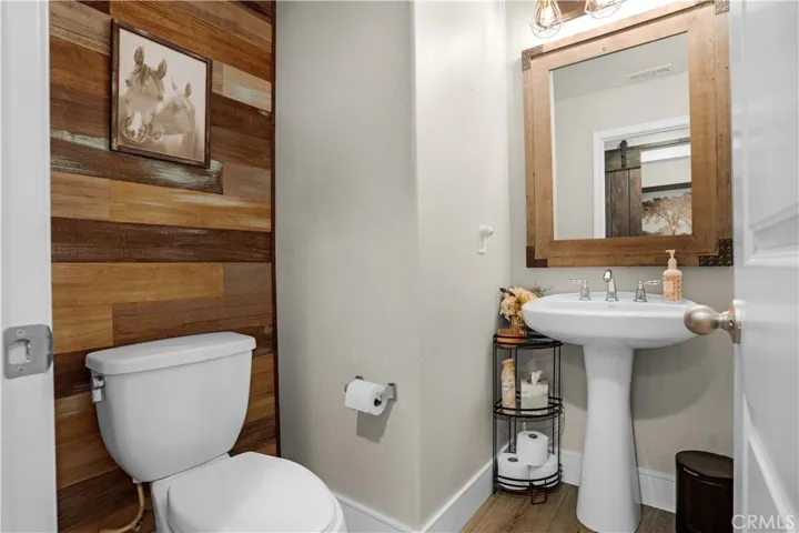 34900 Old Vine Court, Winchester, California 92596