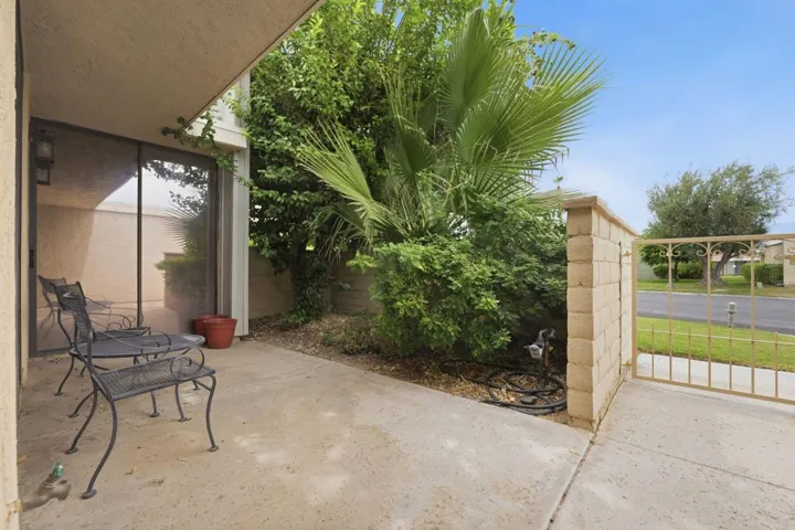 5-web-or-mls-P1189326 Jordan Hernandez