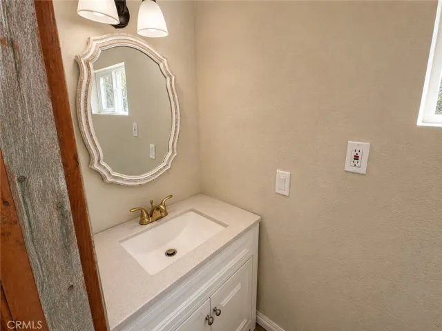 25400 Marion Ridge Dr, Idyllwild, California 92549